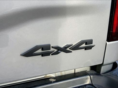 Used 2024 RAM 2500 Laramie w/ Night Edition AWD/4WD image 10