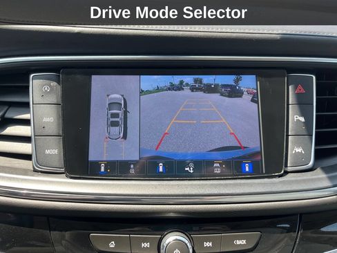 Used 2022 Buick Enclave Avenir w/ Avenir Technology Package AWD/4WD image 27