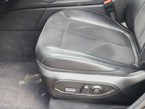 Used 2024 Jeep Grand Cherokee L Altitude AWD/4WD image 7