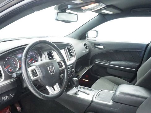 Used 2014 Dodge Charger R/T image 21