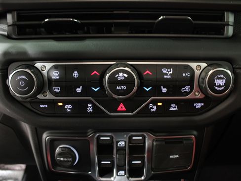 Used 2024 Jeep Wrangler Unlimited Rubicon 392 image 21