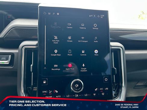 Used 2025 GMC Yukon Elevation AWD/4WD image 22