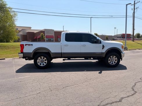 Used 2017 Ford F250 Lariat w/ Chrome Package AWD/4WD image 8