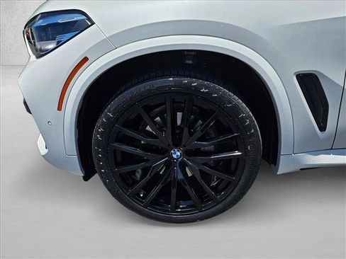 Used 2022 BMW X5 sDrive40i w/ M Sport Package RWD image 24
