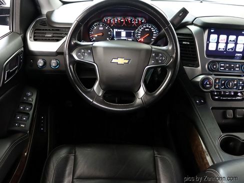 Used 2019 Chevrolet Tahoe LT image 17