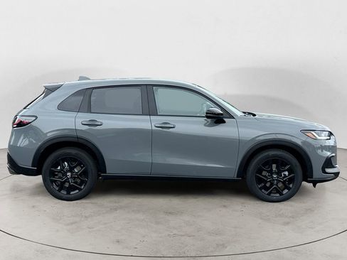 Used 2025 Honda HR-V Sport image 6
