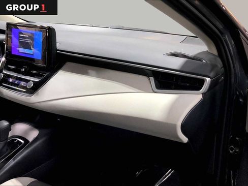 Certified 2025 Toyota Corolla LE FWD image 19