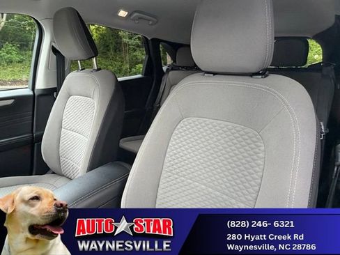 Used 2021 Ford Escape SE w/ Cold Weather Package AWD/4WD image 9