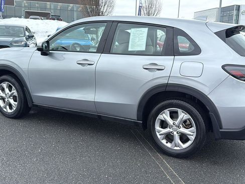 Used 2023 Honda HR-V LX image 12