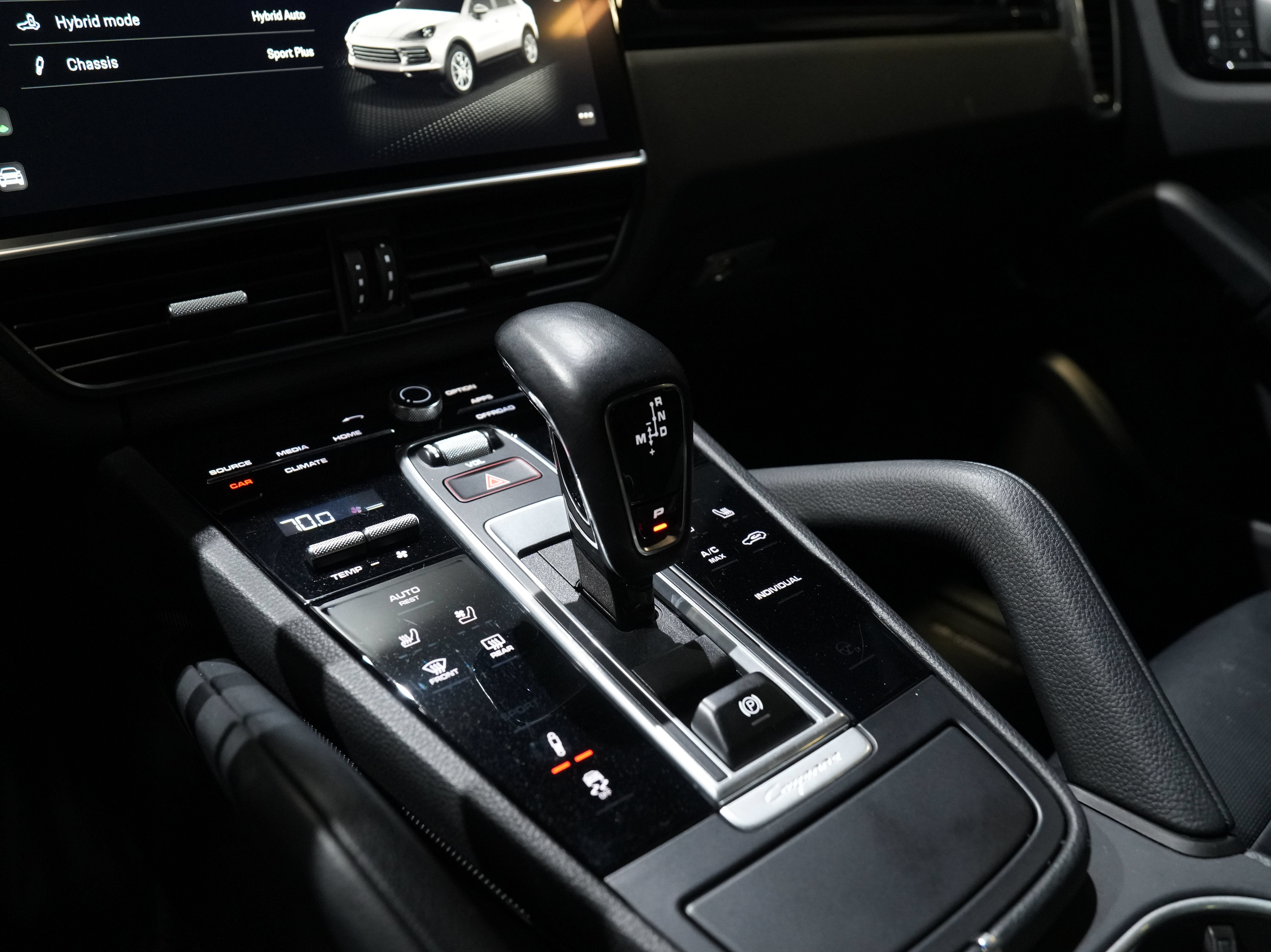 Used 2022 Porsche Cayenne E-Hybrid AWD/4WD image 46