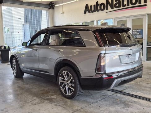 Used 2026 Cadillac Vistiq Sport AWD/4WD image 5