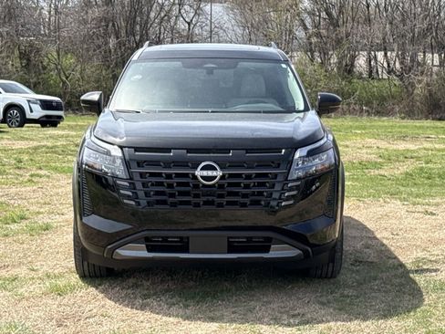 New 2026 Nissan Pathfinder SL w/ SL Premium Package AWD/4WD image 14