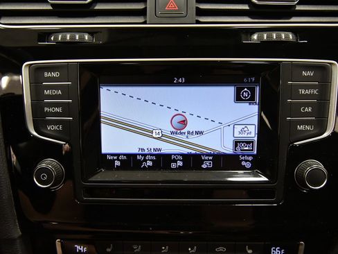 Used 2015 Volkswagen Golf TDI SEL FWD image 25