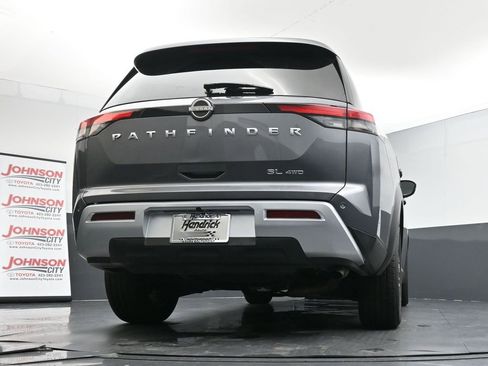 Used 2023 Nissan Pathfinder SL image 39