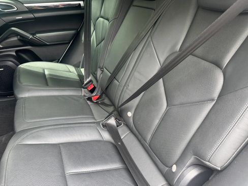 Used 2013 Porsche Cayenne S AWD/4WD image 23
