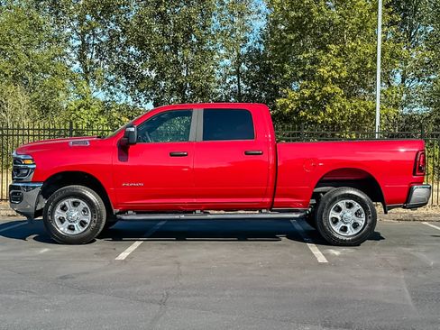 Used 2026 RAM 2500 Big Horn AWD/4WD image 6