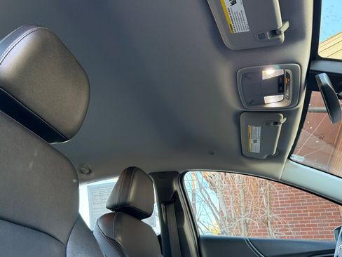 Used 2018 Chevrolet Malibu LT w/ Leather Package image 21