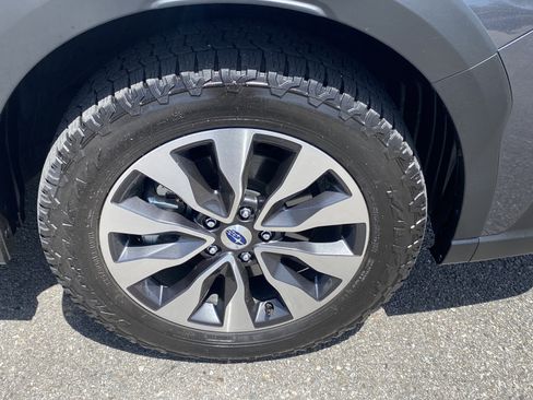 Certified 2025 Subaru Outback Limited AWD/4WD image 28