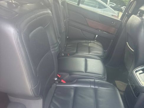 Used 2024 Lincoln Navigator L 4WD image 10