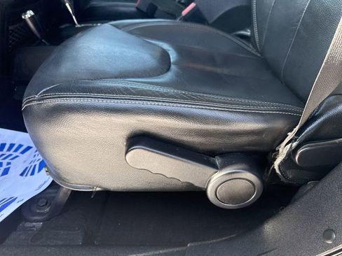 Used 2017 Jeep Wrangler Unlimited Sahara w/ Dual Top Group image 12