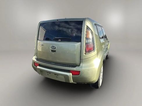 Used 2011 Kia Soul ! FWD image 5