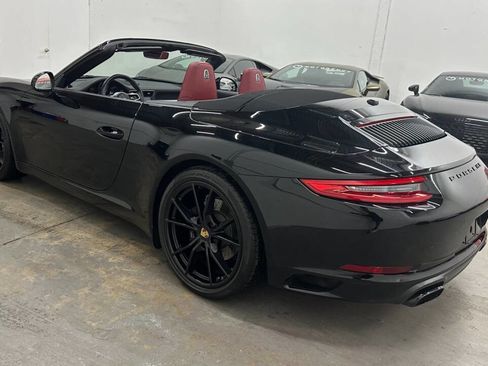 Used 2018 Porsche 911 Carrera image 16