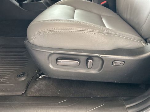 Used 2022 Toyota Tacoma SR5 image 36