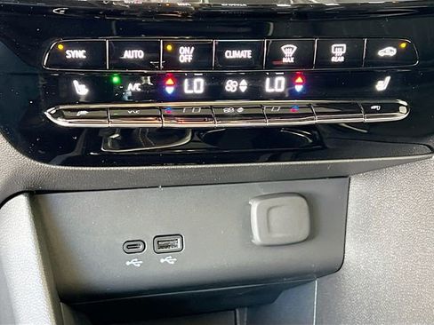 New 2026 Buick Encore GX Avenir w/ Avenir Technology Package image 11