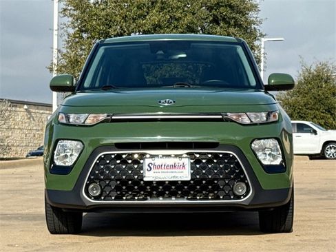 Used 2021 Kia Soul EX image 2