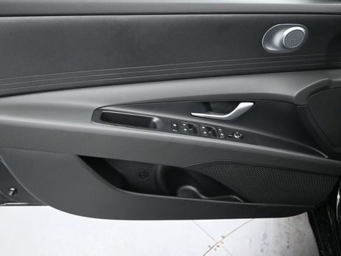 New 2026 Hyundai Elantra SE image 21