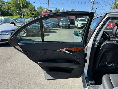 Used 2004 Mercedes-Benz E 500 4MATIC Sedan image 38