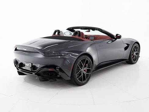 Used 2021 Aston Martin V8 Vantage Roadster image 5