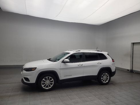 Used 2019 Jeep Cherokee Latitude w/ Popular Appearance Group image 2