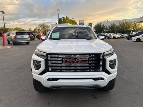 Used 2026 GMC Canyon Denali AWD/4WD image 3