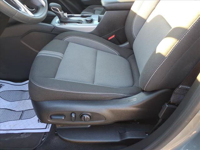 Used 2025 Chevrolet Blazer LT FWD image 18