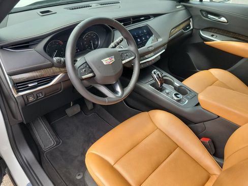 Certified 2023 Cadillac XT4 Premium Luxury AWD/4WD image 30