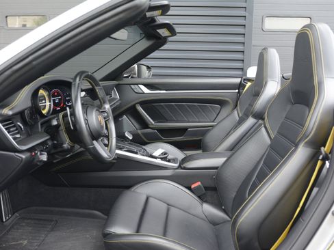 Certified 2021 Porsche 911 Turbo S AWD/4WD image 16