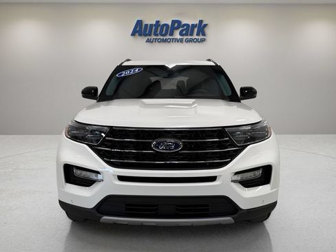 Certified 2024 Ford Explorer XLT w/ Equipment Group 202A AWD/4WD image 2