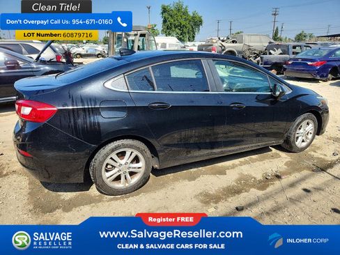 Used 2017 Chevrolet Cruze LT w/ Convenience Package FWD image 4