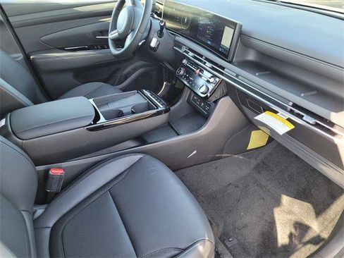 New 2025 Hyundai Tucson Limited image 15
