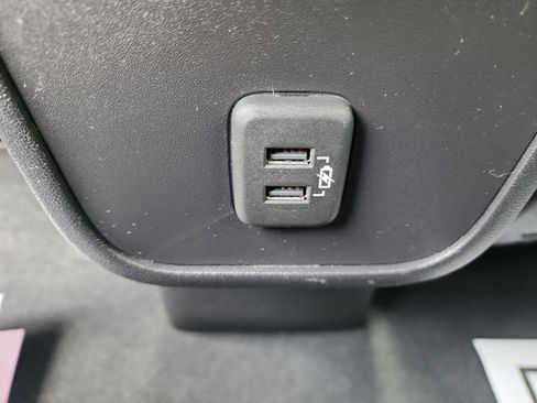 Used 2019 Chevrolet Equinox LT image 26