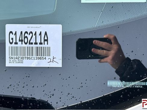 Used 2025 Nissan Murano Platinum image 37