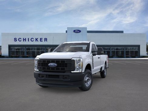 New 2026 Ford F250 XL w/ F-250 >10K GVWR Package image 2