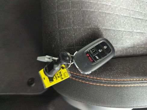 Certified 2023 Honda HR-V Sport image 24