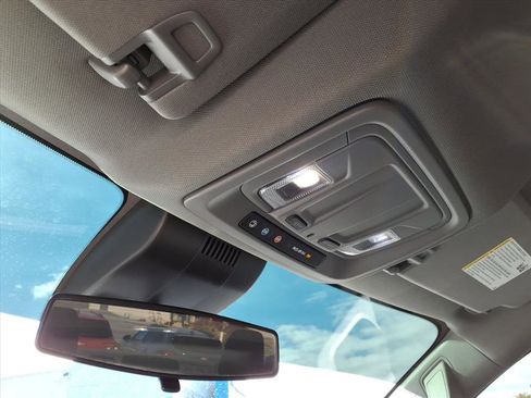 Used 2022 GMC Sierra 1500 Elevation image 17