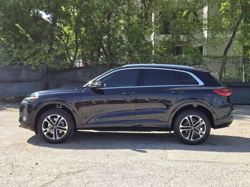 Certified 2025 Audi Q5 Premium image 7