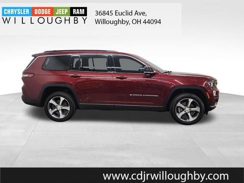 Used 2024 Jeep Grand Cherokee L Limited AWD/4WD image 4