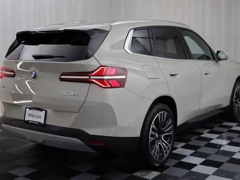 New 2025 BMW X3 xDrive30i w/ Premium Package image 18