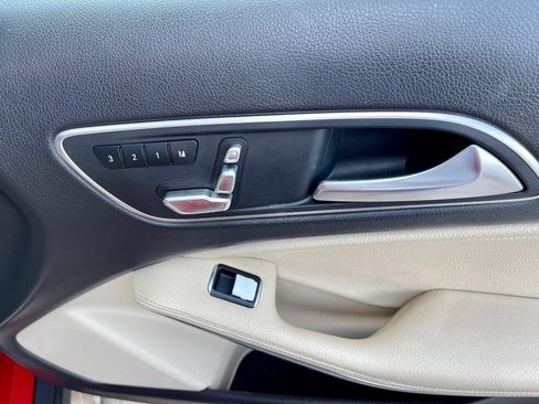 Used 2018 Mercedes-Benz GLA 250 image 40