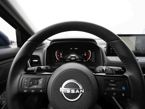 Used 2024 Nissan Rogue SL image 15